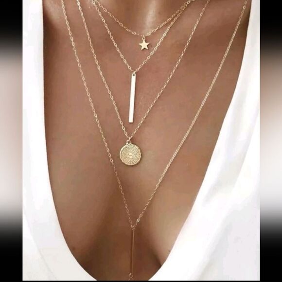 Lovely BoHo Star 4 layered Yellow Gold necklace - Picture 1 of 5
